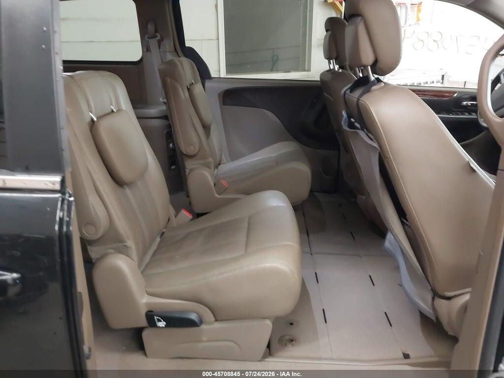 2C4RC1BGXGR213648 2016 CHRYSLER TOWN & COUNTRY photo no. 8