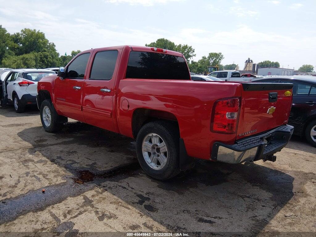 3GCPKSE77DG249746 2013 CHEVROLET SILVERADO 1500 photo no. 3