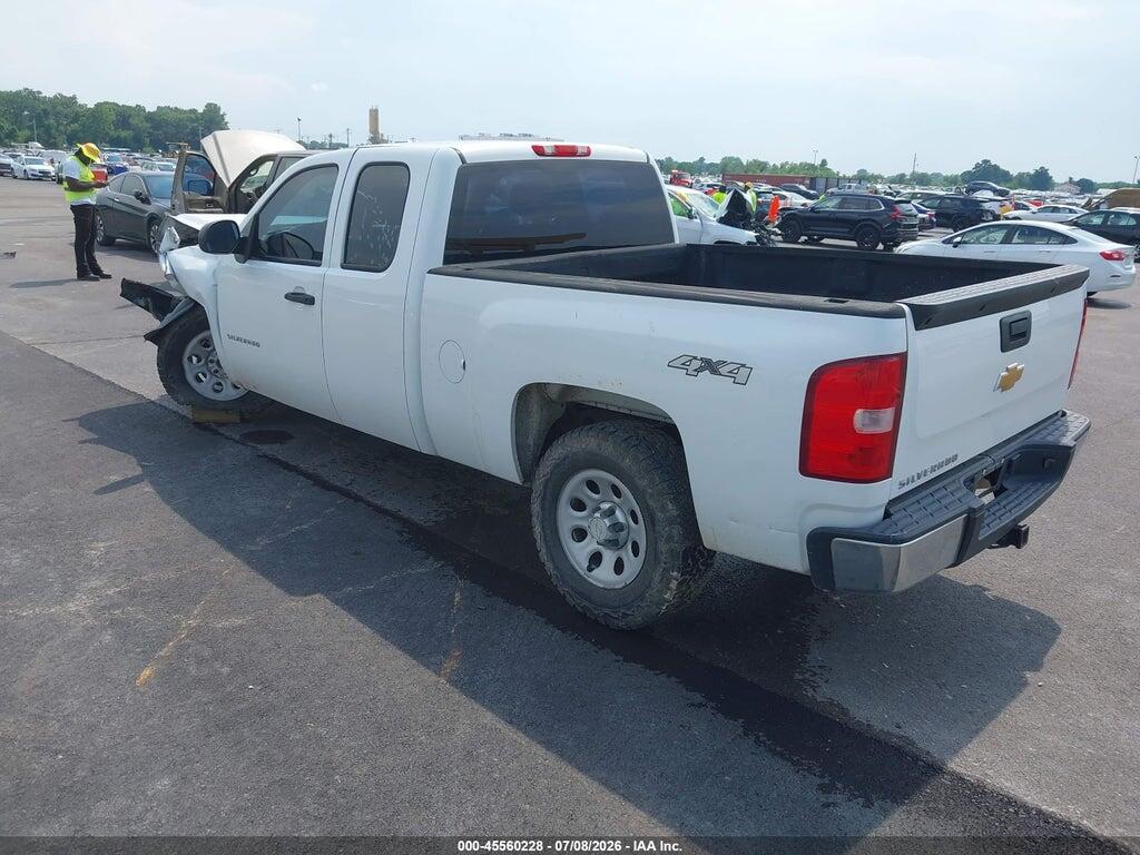 1GCRKPEA0DZ210949 2013 CHEVROLET SILVERADO 1500 photo no. 3