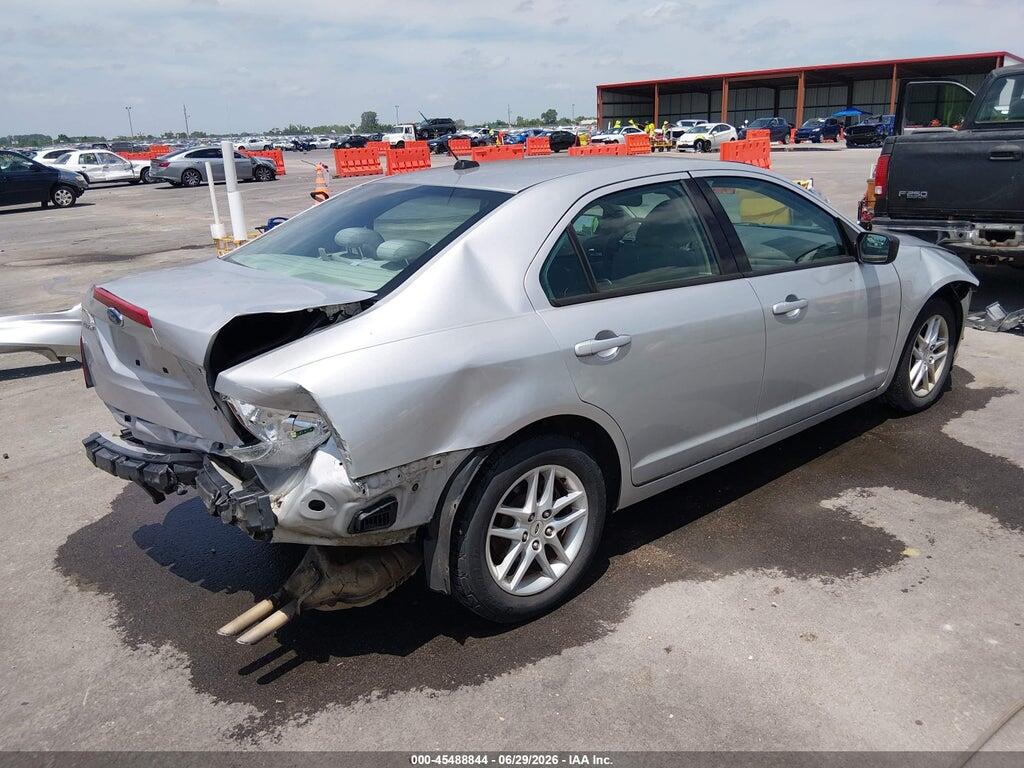 3FAHP0GA7AR175639 2010 FORD FUSION photo no. 4