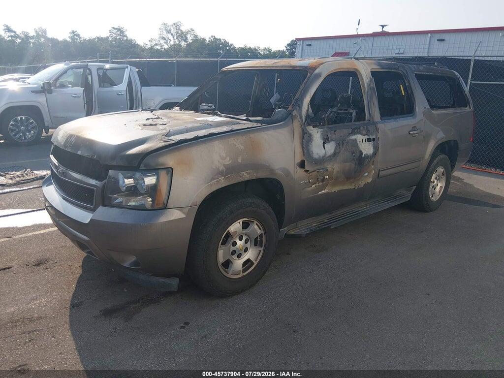 1GNSCJE02DR289583 2013 CHEVROLET SUBURBAN photo no. 2