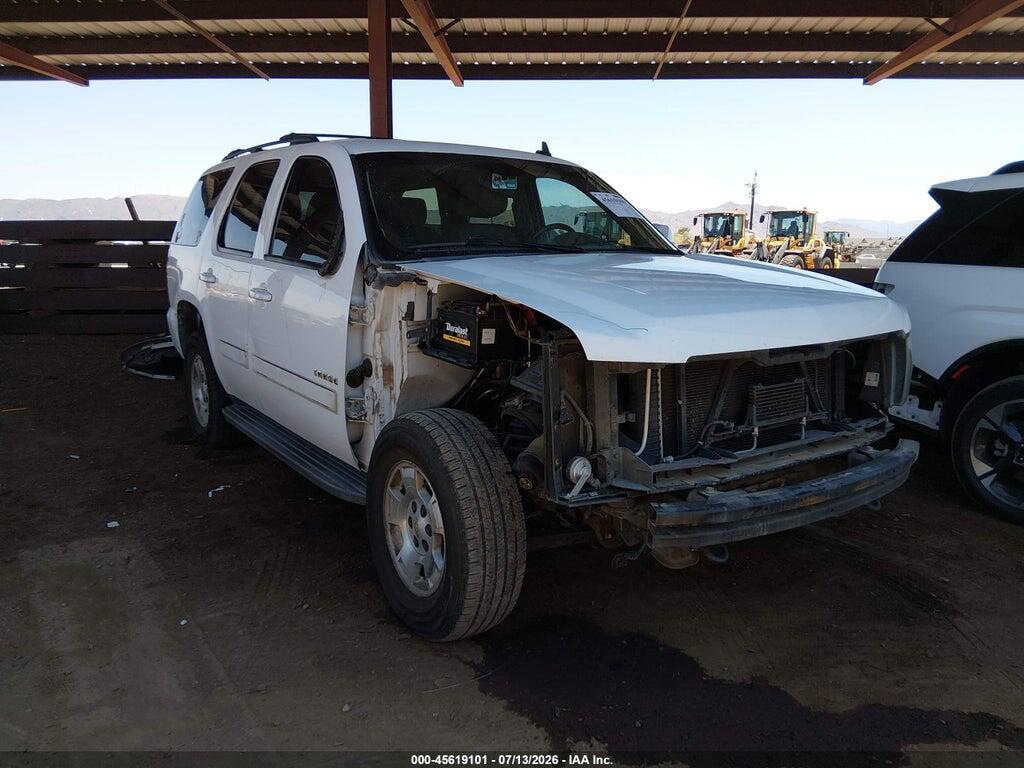 1GNSKAE01DR366592 2013 CHEVROLET TAHOE photo no. 1