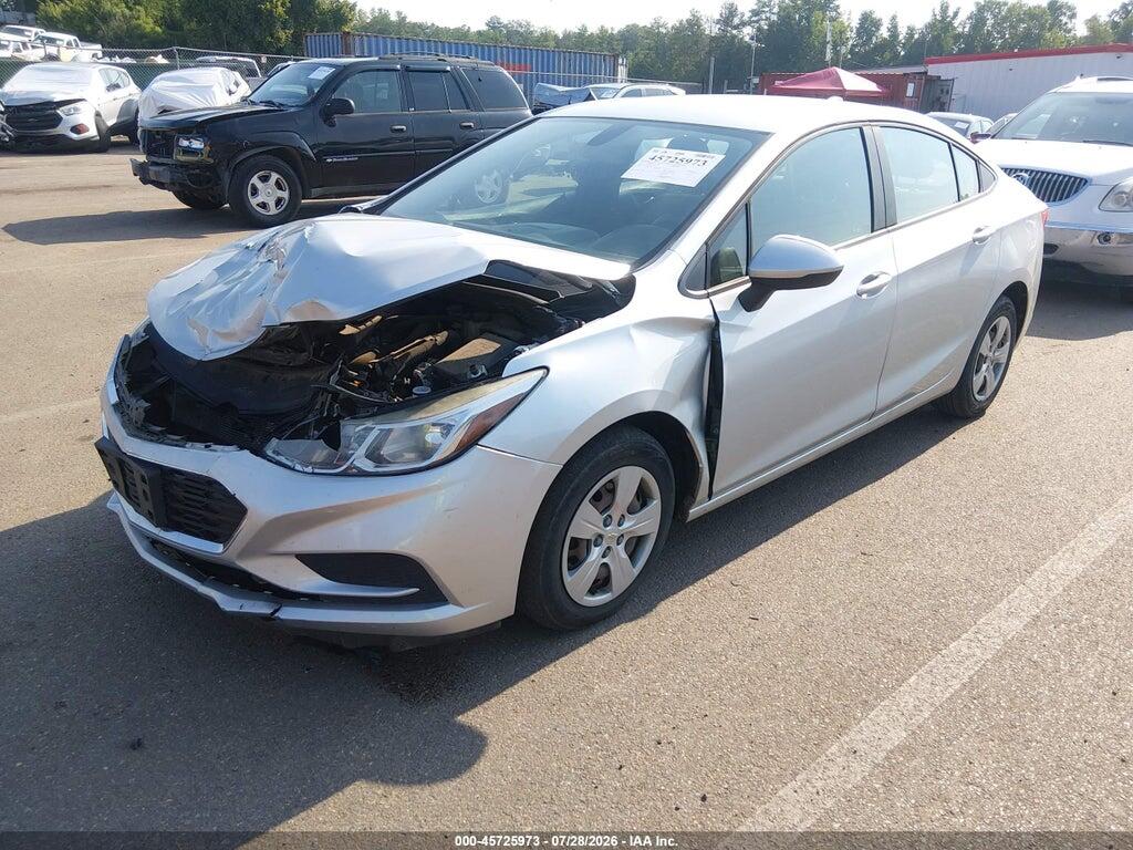 1G1BC5SM9J7155466 2018 CHEVROLET CRUZE photo no. 2