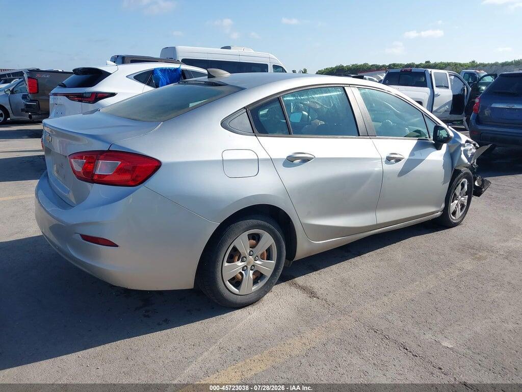 1G1BC5SM4J7210079 2018 CHEVROLET CRUZE photo no. 4