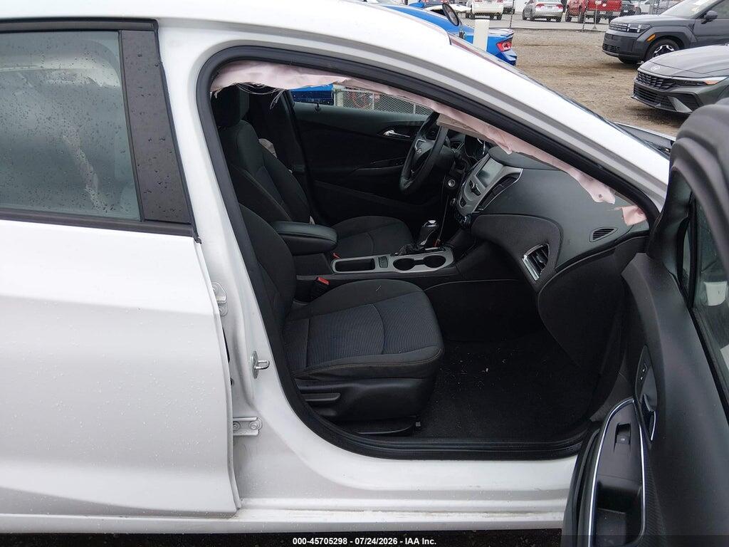1G1BC5SM7J7129433 2018 CHEVROLET CRUZE photo no. 5
