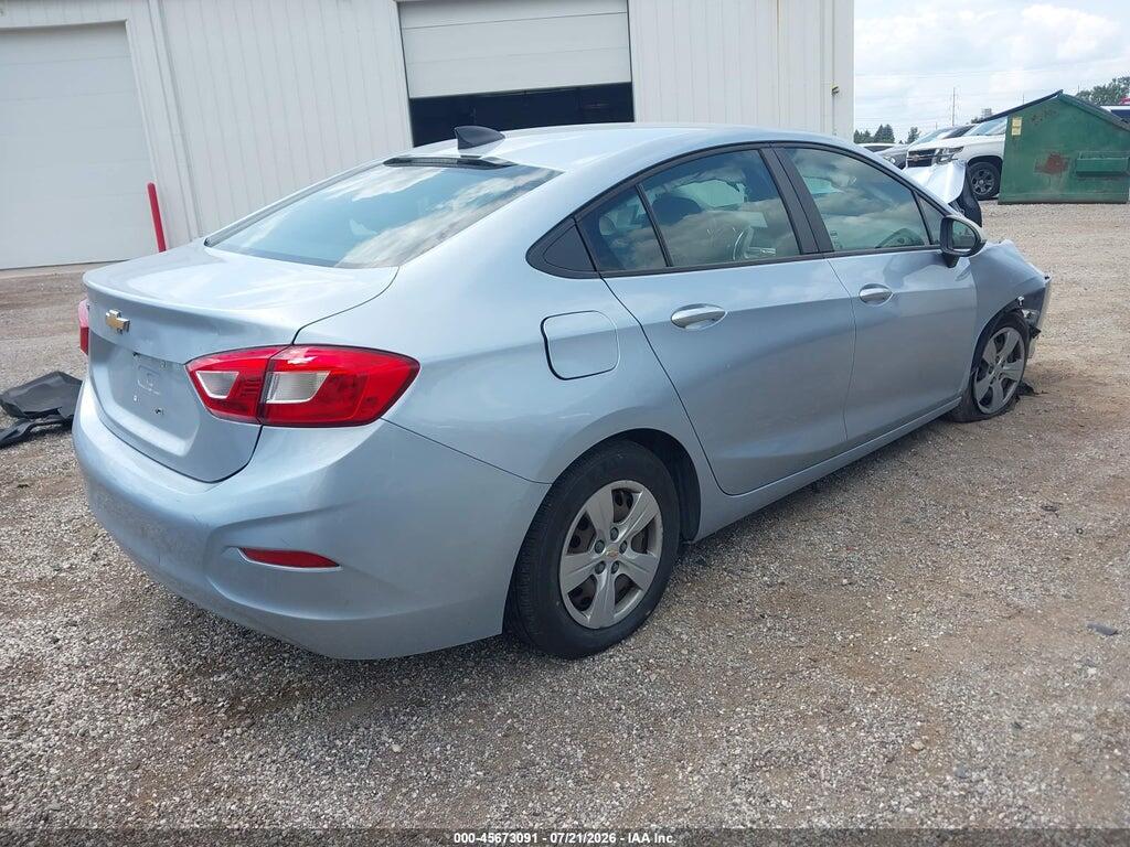 1G1BC5SM8J7223370 2018 CHEVROLET CRUZE photo no. 4