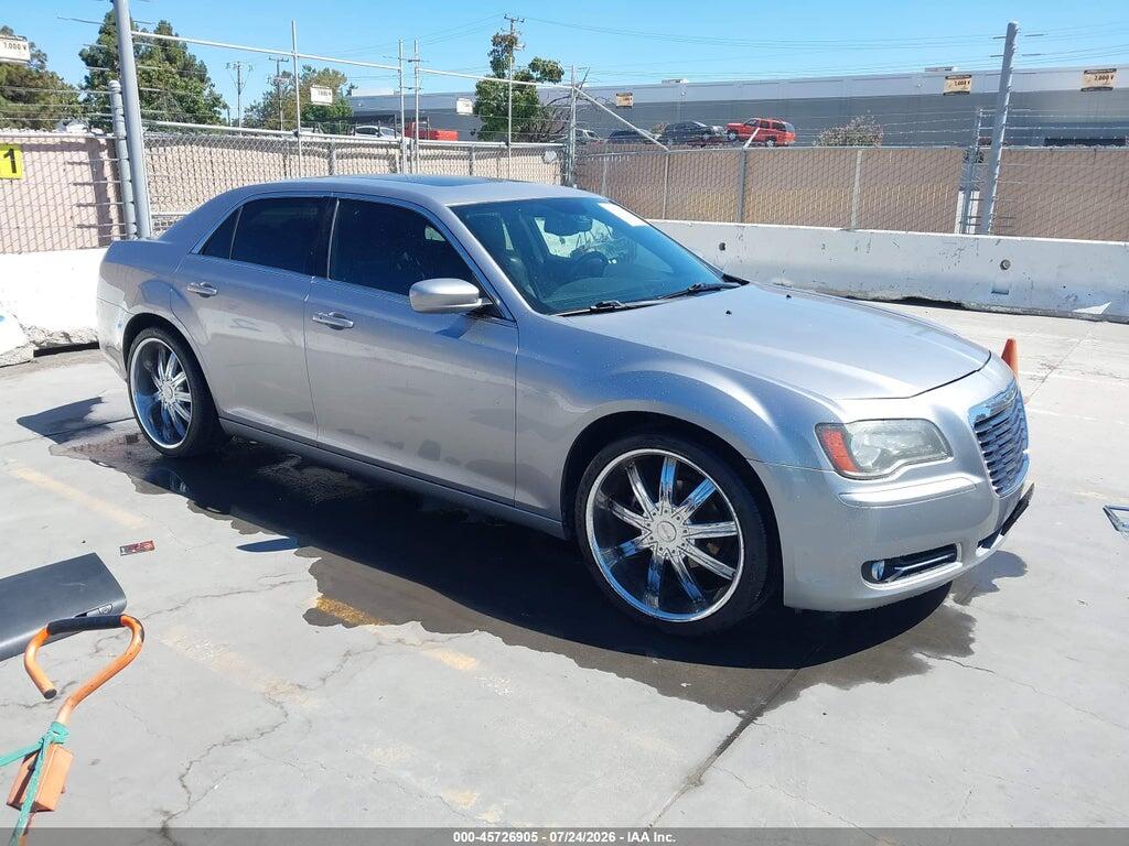 2C3CCABG8DH641066 2013 CHRYSLER 300 photo no. 1