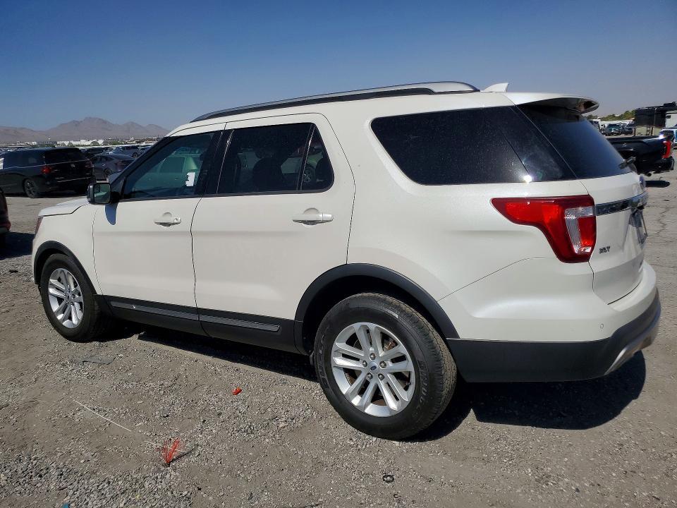 2017 FORD EXPLORER XLT — Фото 2 из 12