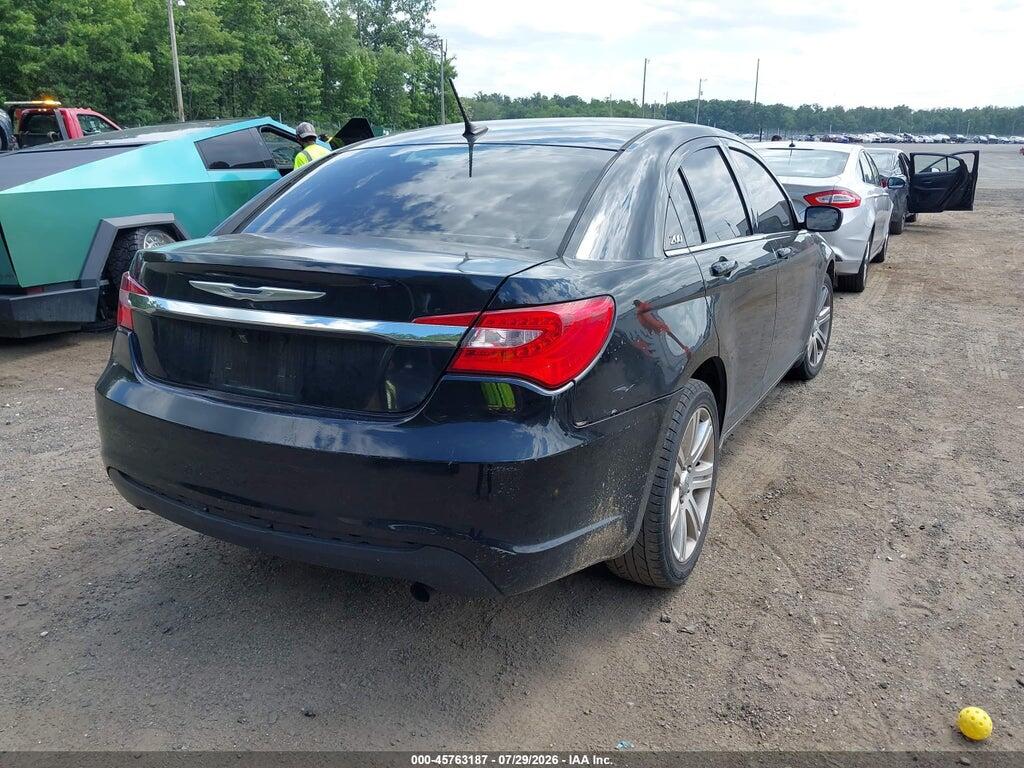 1C3CCBAB8DN641247 2013 CHRYSLER 200 photo no. 4