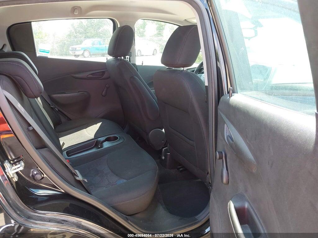 KL8CB6SA1HC840100 2017 CHEVROLET SPARK photo no. 8