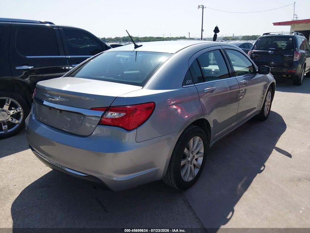 1C3CCBBB5DN575593 2013 CHRYSLER 200 photo no. 4