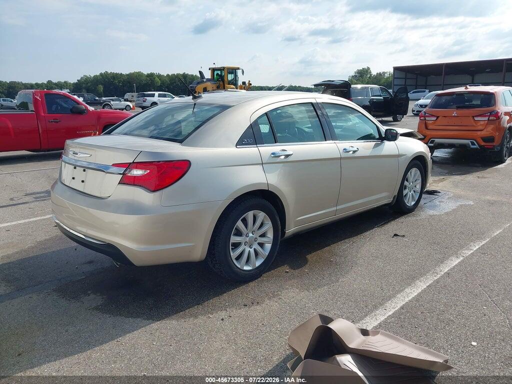 1C3CCBCG1DN747371 2013 CHRYSLER 200 photo no. 4