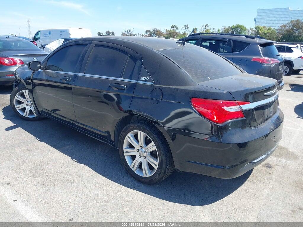 1C3CCBAB2DN640000 2013 CHRYSLER 200 photo no. 3