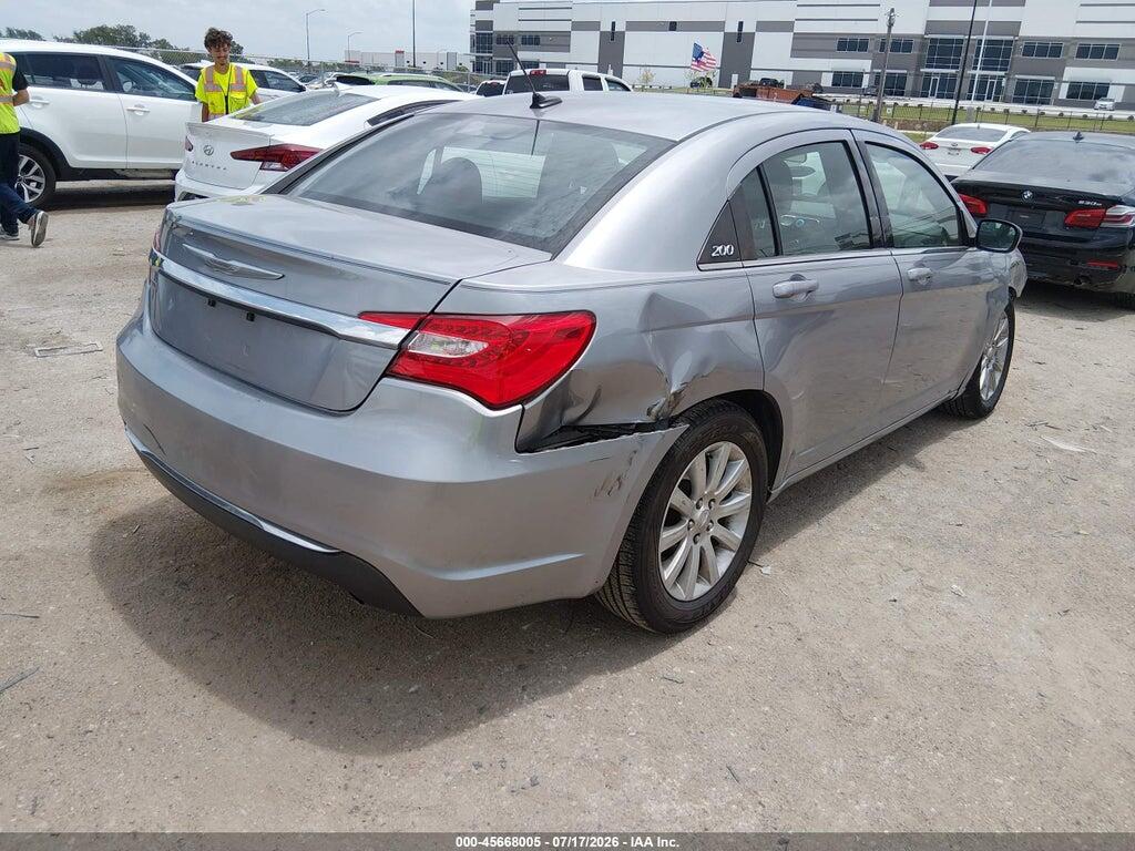 1C3CCBBG5DN556389 2013 CHRYSLER 200 photo no. 4