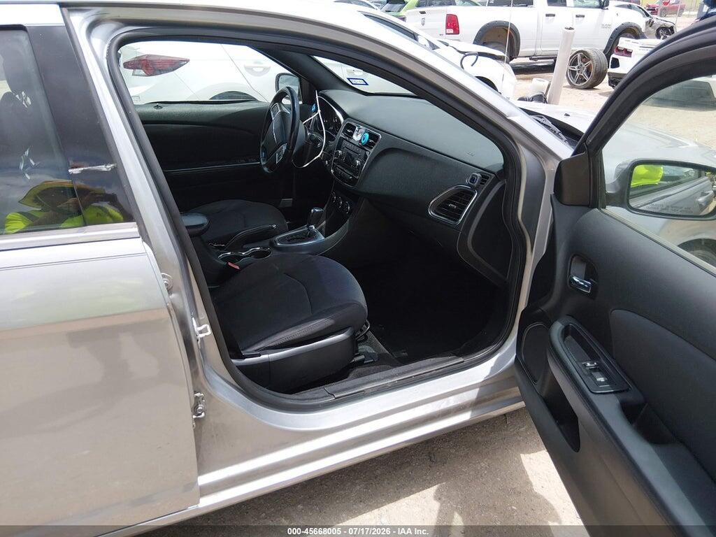 1C3CCBBG5DN556389 2013 CHRYSLER 200 photo no. 5