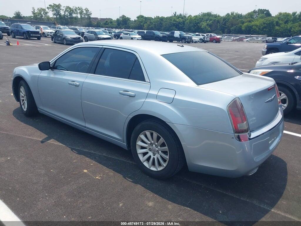 2C3CCAAG8DH703597 2013 CHRYSLER 300 photo no. 3