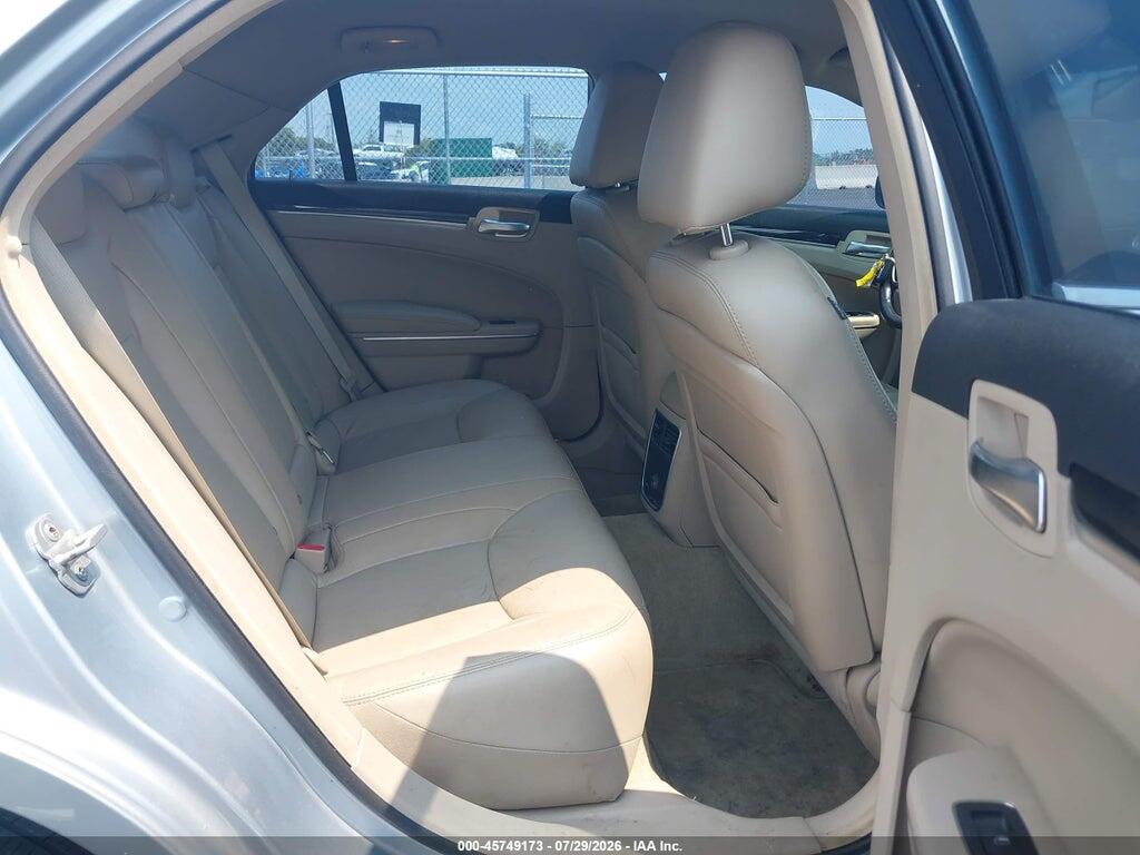 2C3CCAAG8DH703597 2013 CHRYSLER 300 photo no. 8
