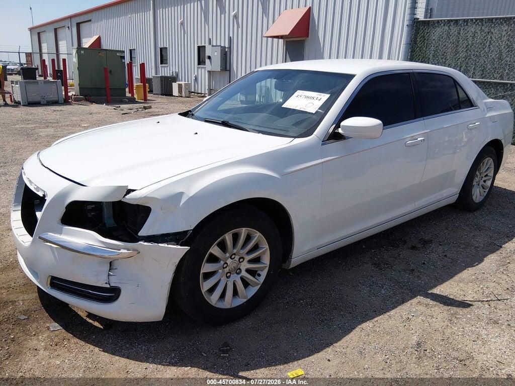 2C3CCAAG4DH626436 2013 CHRYSLER 300 photo no. 2