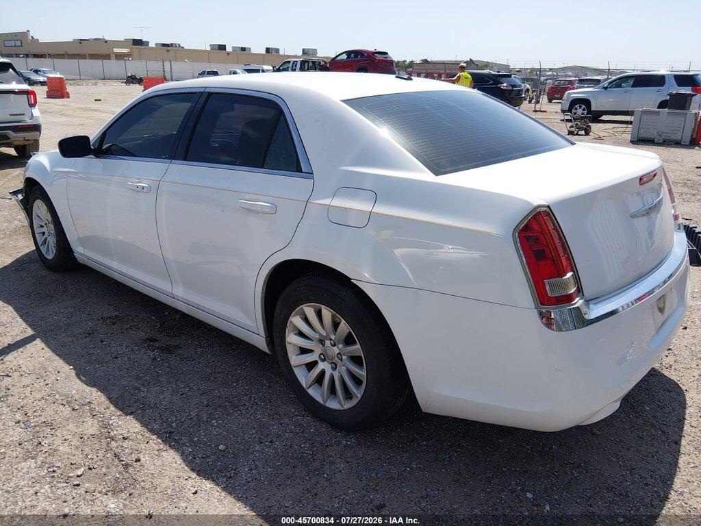 2C3CCAAG4DH626436 2013 CHRYSLER 300 photo no. 3