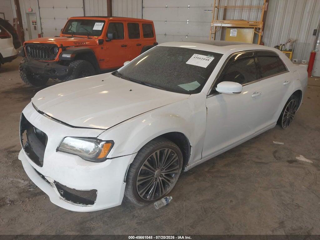 2C3CCAGG6DH529343 2013 CHRYSLER 300 photo no. 2