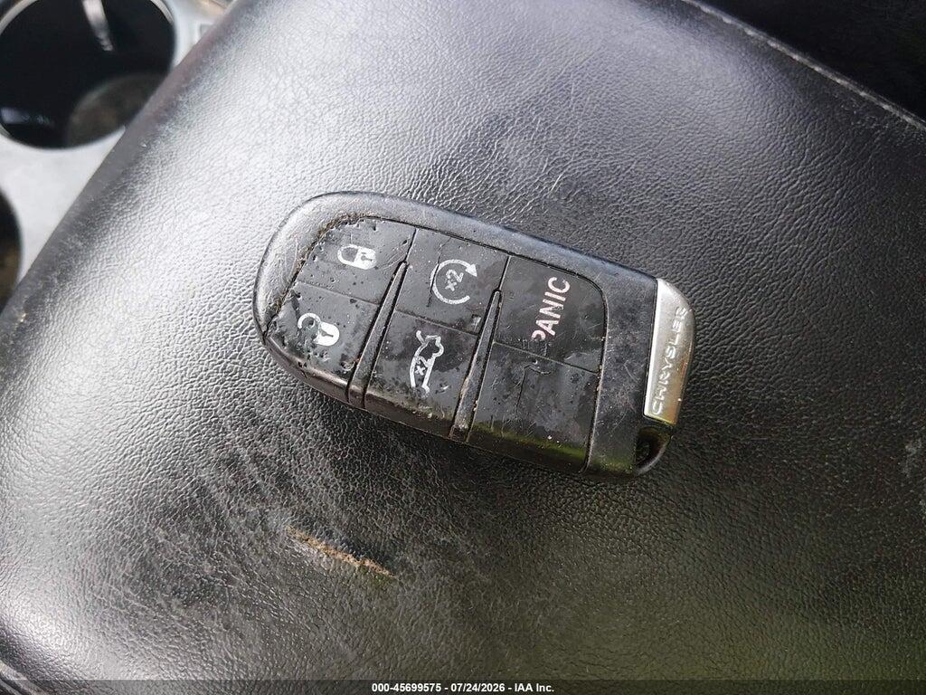 2C3CCAEG9DH658227 2013 CHRYSLER 300C photo no. 10