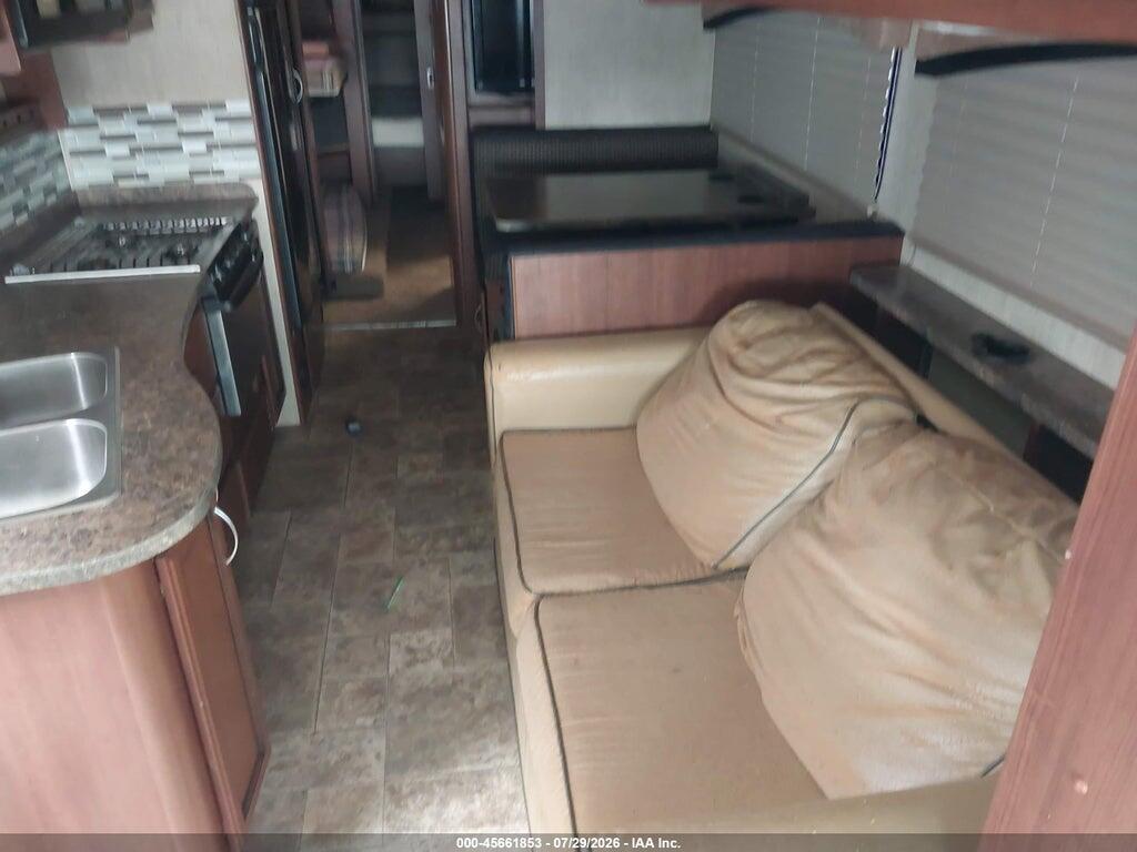 1F66F5DY2B0A05289 2011 FORD F53 photo no. 8