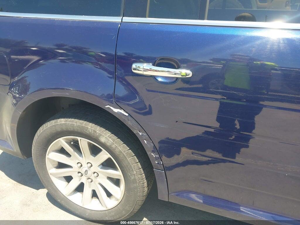 2FMHK6CCXBBD06867 2011 FORD FLEX photo no. 12
