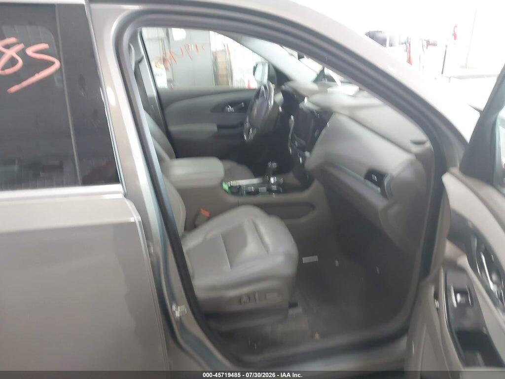 1GNEVKKW5KJ196476 2019 CHEVROLET TRAVERSE photo no. 5