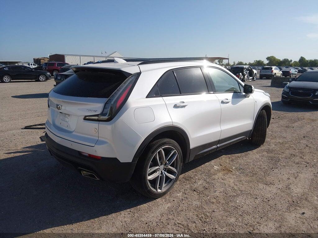 1GYFZER41NF105602 2022 CADILLAC XT4 photo no. 4