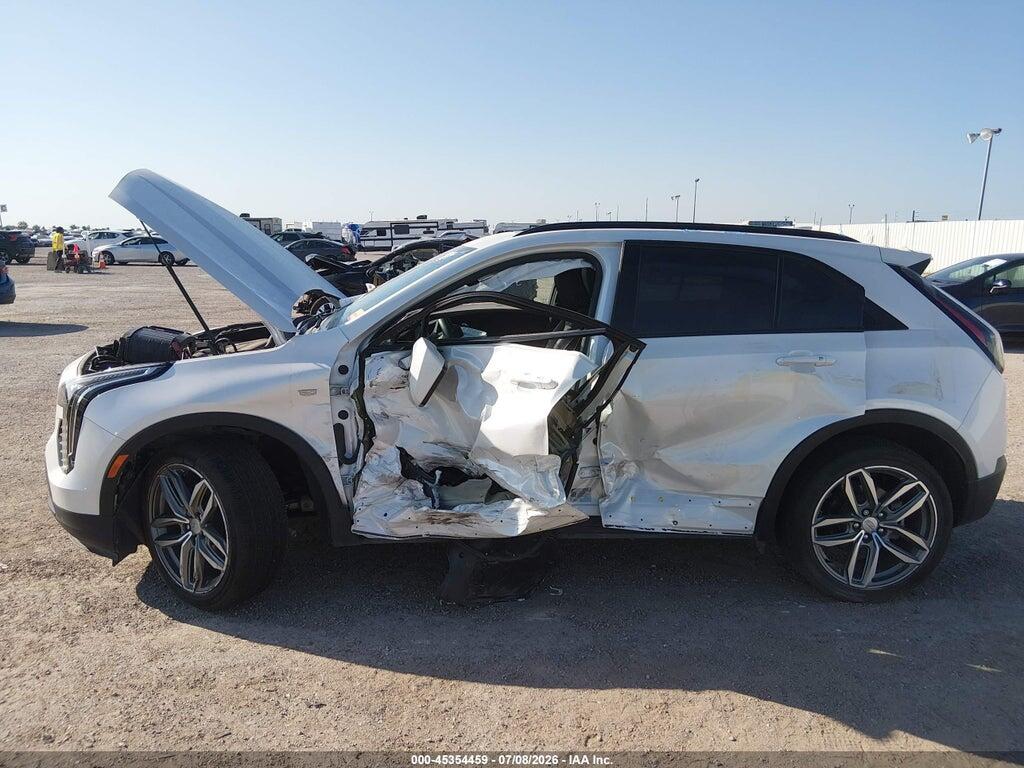 1GYFZER41NF105602 2022 CADILLAC XT4 photo no. 6