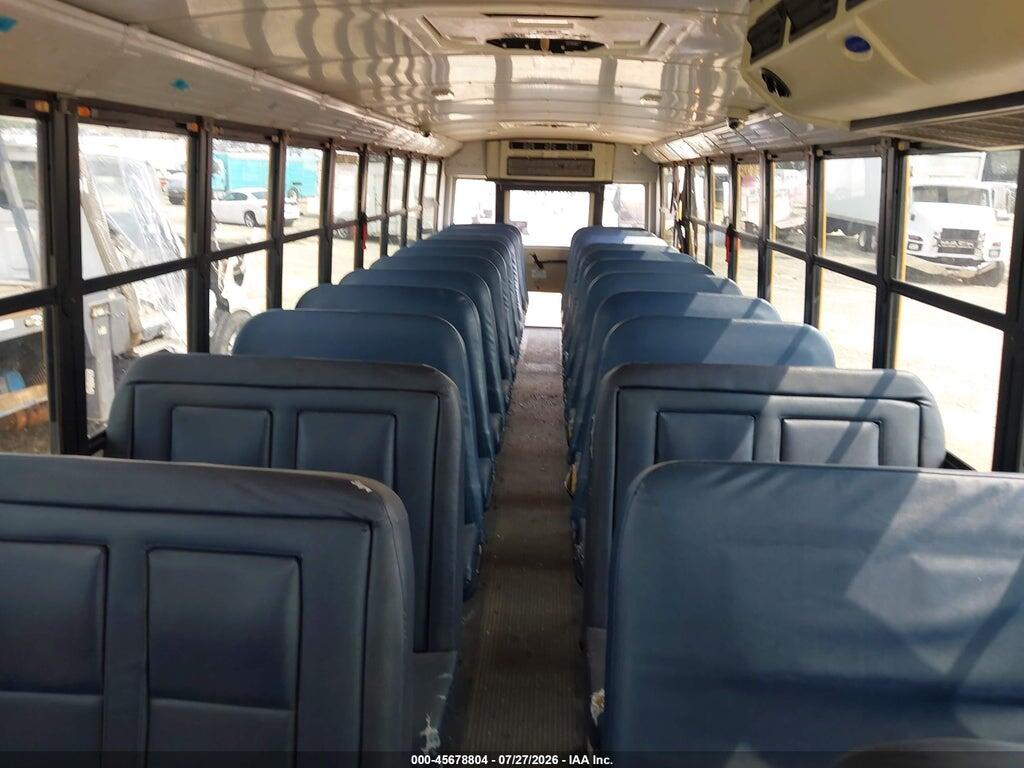 4UZABRDT1ACAD4210 2010 FREIGHTLINER CHASSIS photo no. 8