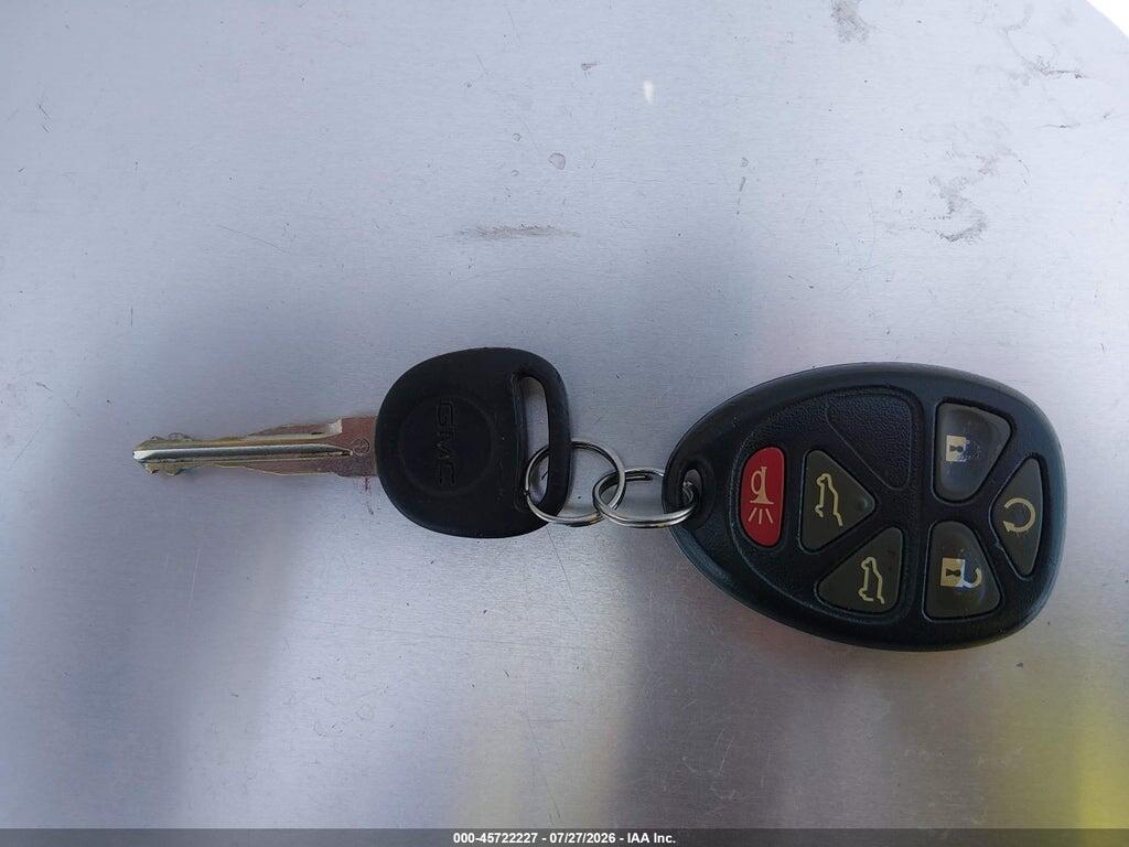 1GKUKKE33AR203623 2010 GMC YUKON XL 1500 photo no. 11