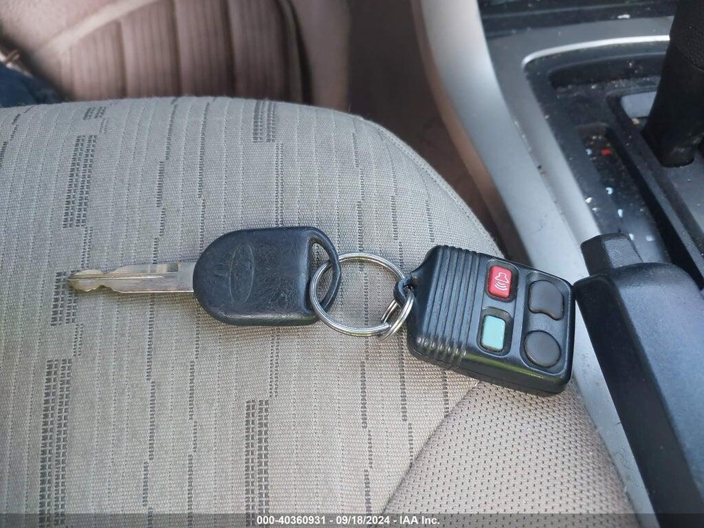1FAHP3FN4BW179474 2011 FORD FOCUS photo no. 11