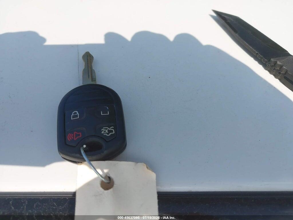 3FAHP0HA2BR100413 2011 FORD FUSION photo no. 11
