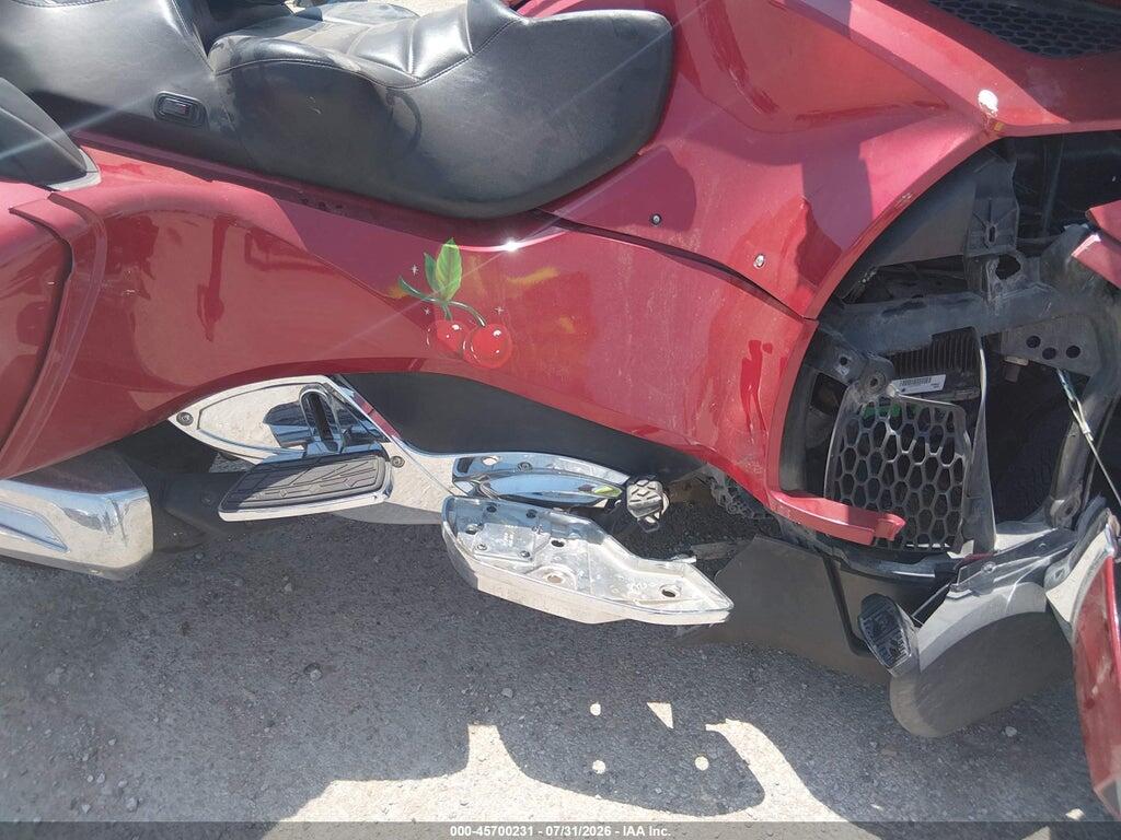 2BXNBDD25GV003521 2016 CAN-AM SPYDER ROADSTER photo no. 8