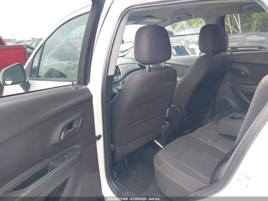 3GNCJKSB0KL163748 2019 CHEVROLET TRAX photo no. 8