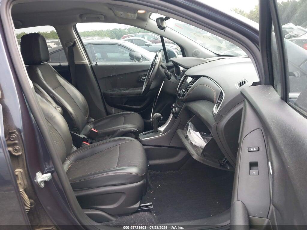 3GNCJLSB2KL299384 2019 CHEVROLET TRAX photo no. 5