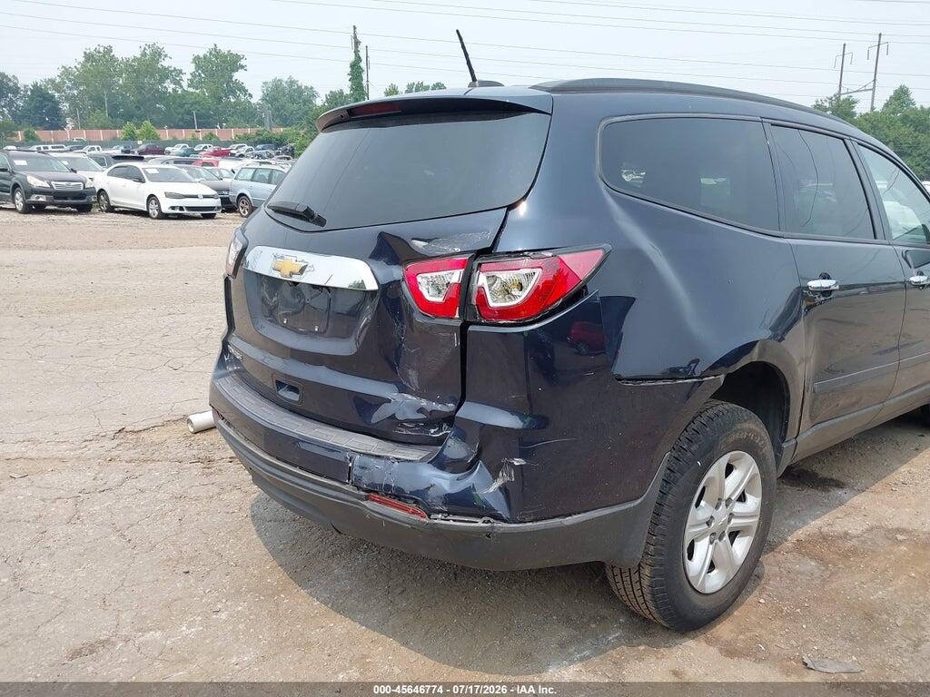 1GNKRFKD4HJ242241 2017 CHEVROLET TRAVERSE photo no. 6