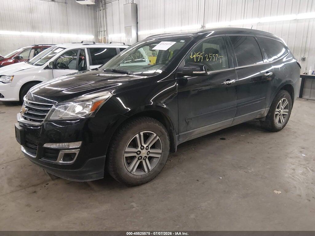 1GNKVHKD2HJ217135 2017 CHEVROLET TRAVERSE photo no. 2