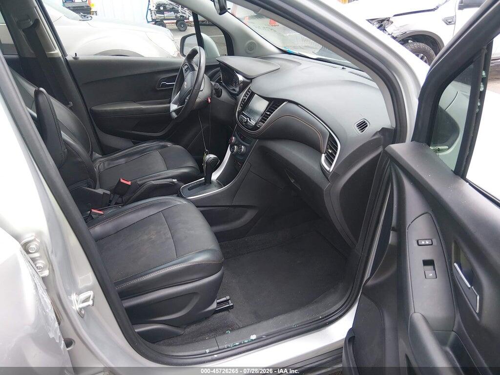 3GNCJLSBXHL274483 2017 CHEVROLET TRAX photo no. 5