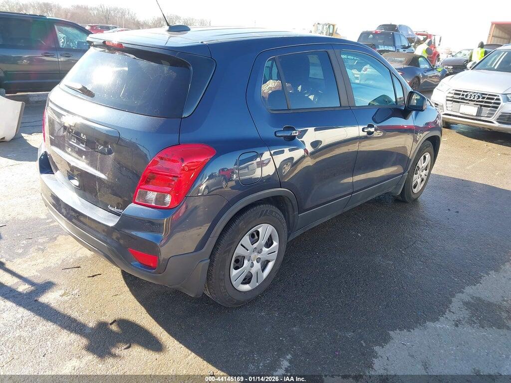 3GNCJKSB3KL170807 2019 CHEVROLET TRAX photo no. 4
