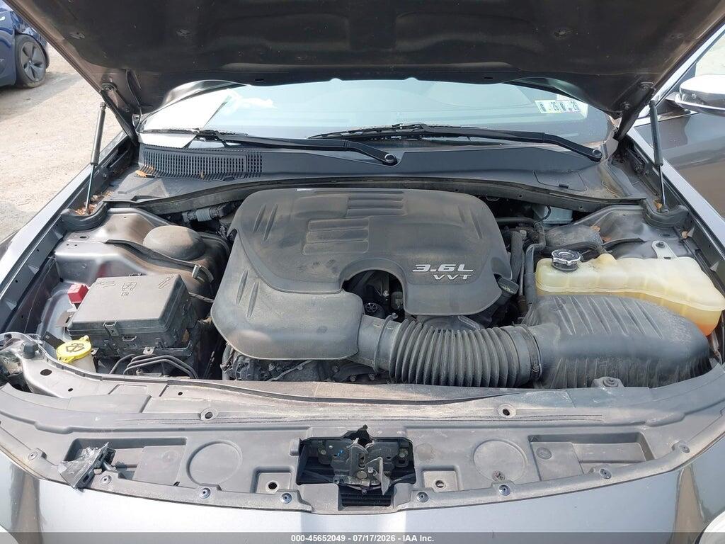 2C3CCAEG3KH528439 2019 CHRYSLER 300 photo no. 10