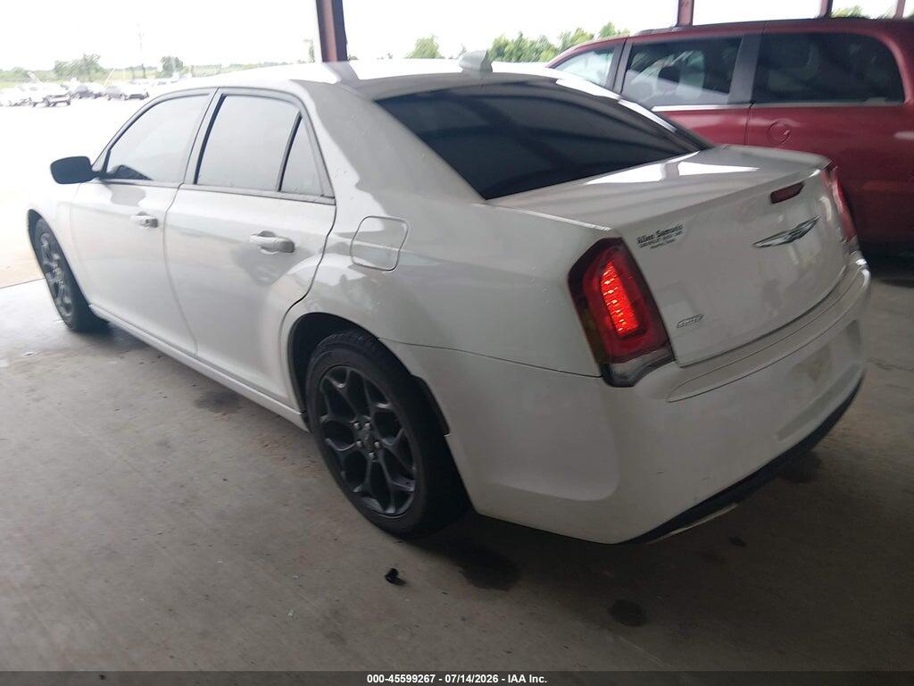 2C3CCAGG1KH648558 2019 CHRYSLER 300 photo no. 3