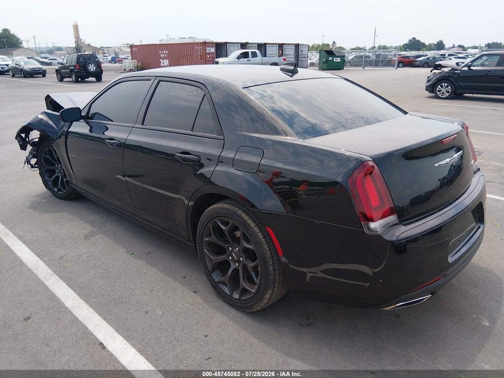 2C3CCABG1KH533580 2019 CHRYSLER 300 photo no. 3