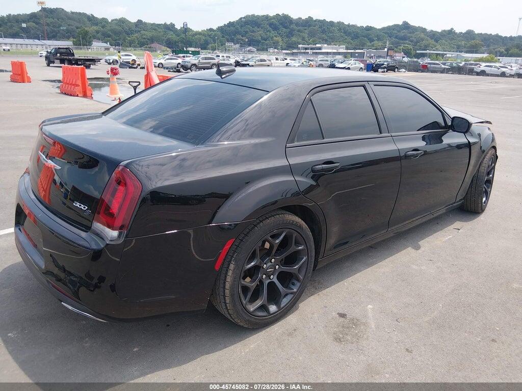 2C3CCABG1KH533580 2019 CHRYSLER 300 photo no. 4