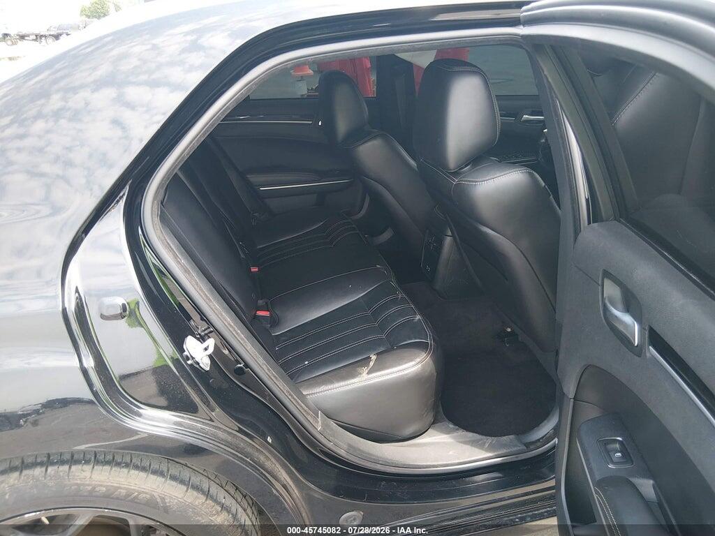 2C3CCABG1KH533580 2019 CHRYSLER 300 photo no. 8