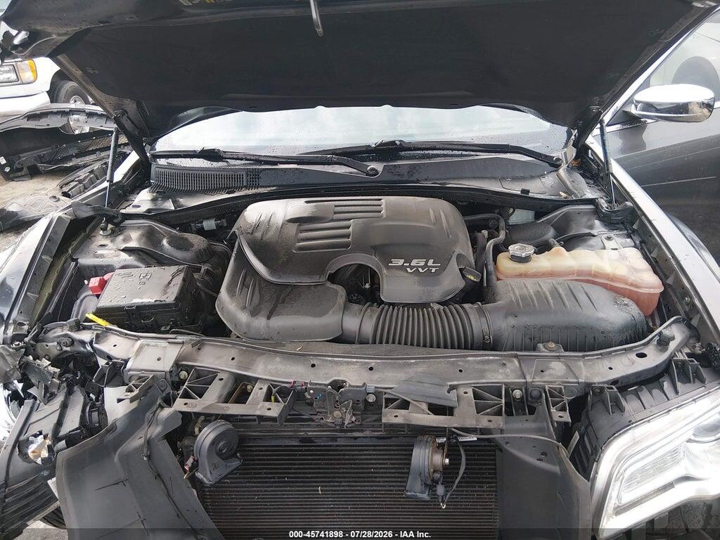 2C3CCAEG9KH536545 2019 CHRYSLER 300 photo no. 10