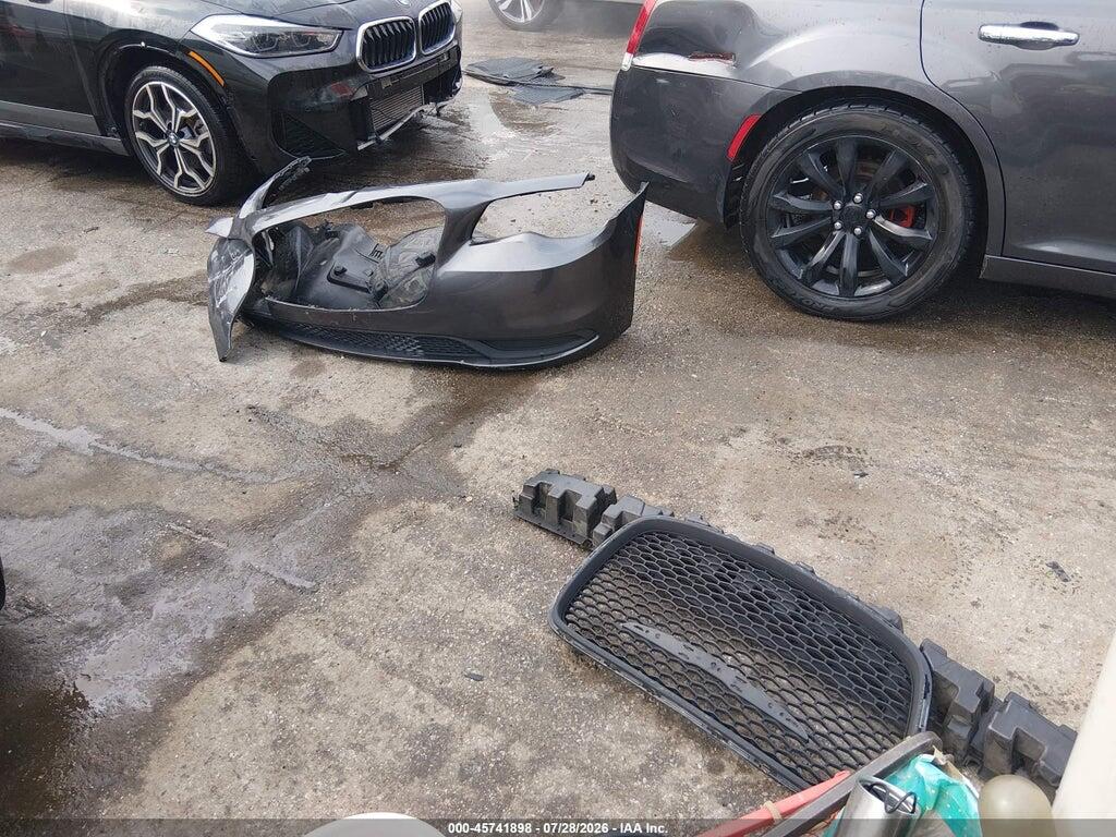 2C3CCAEG9KH536545 2019 CHRYSLER 300 photo no. 12