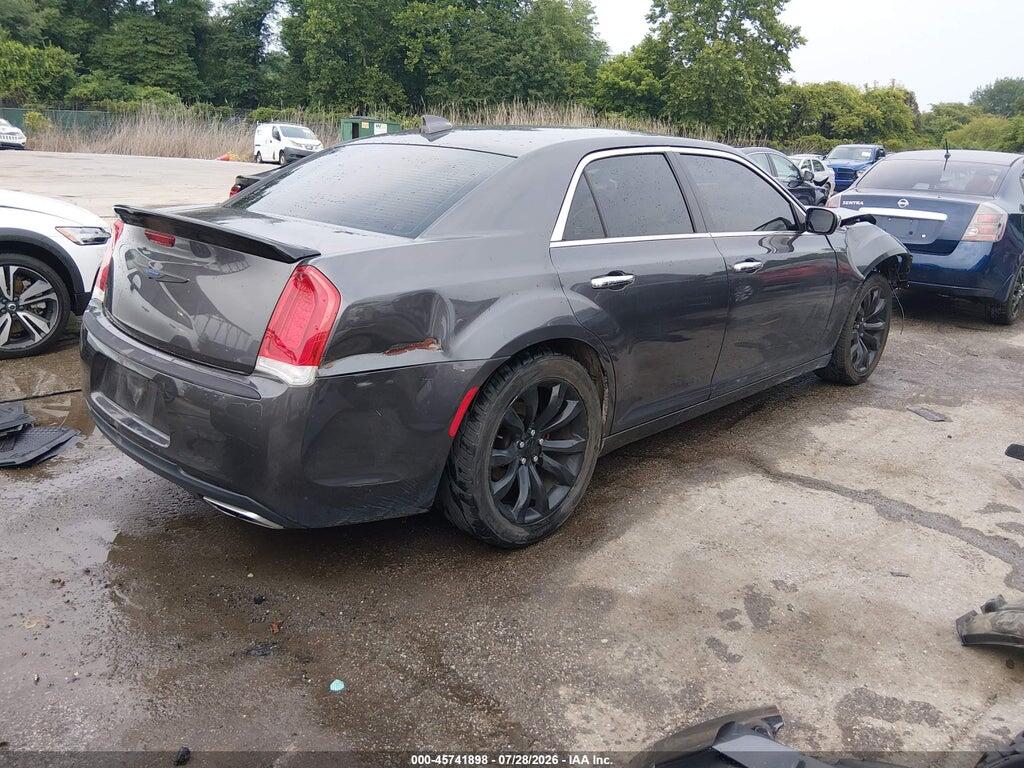 2C3CCAEG9KH536545 2019 CHRYSLER 300 photo no. 4