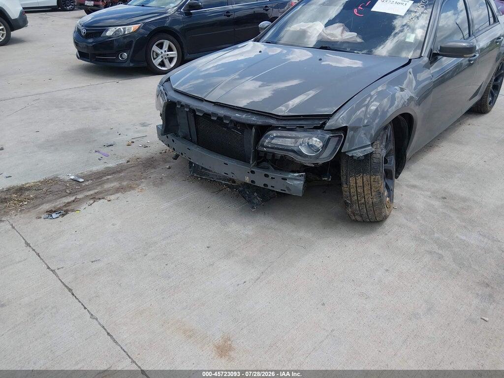 2C3CCABG6KH605017 2019 CHRYSLER 300 photo no. 6
